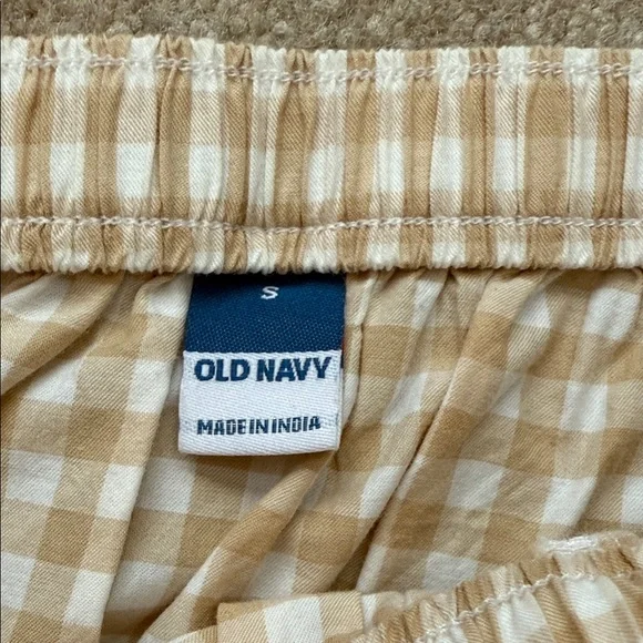 Old Navy Cream gingham Maxi Skirt - Picture 2 of 6